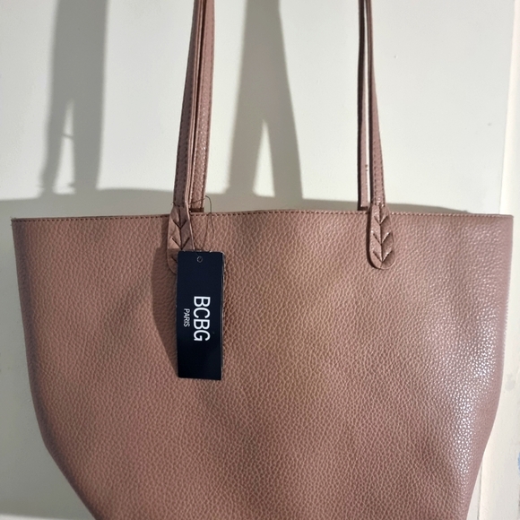 BCBG Paris reversible tote - Picture 6 of 6